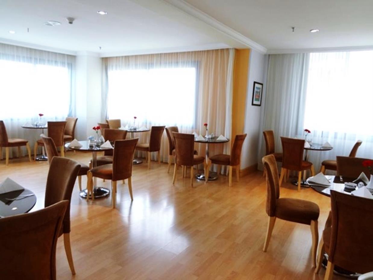Le Royal Corniche Hotel Salmiya Kültér fotó