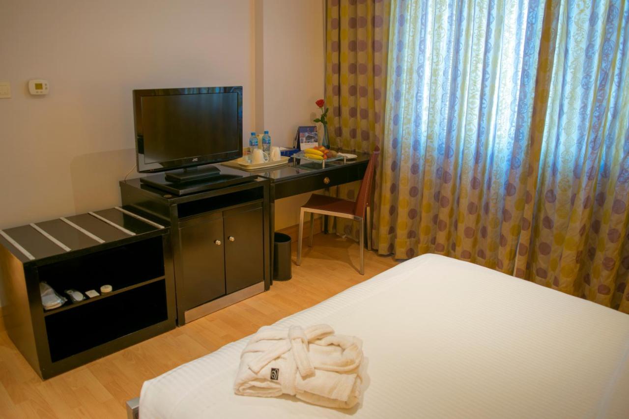 Le Royal Corniche Hotel Salmiya Kültér fotó